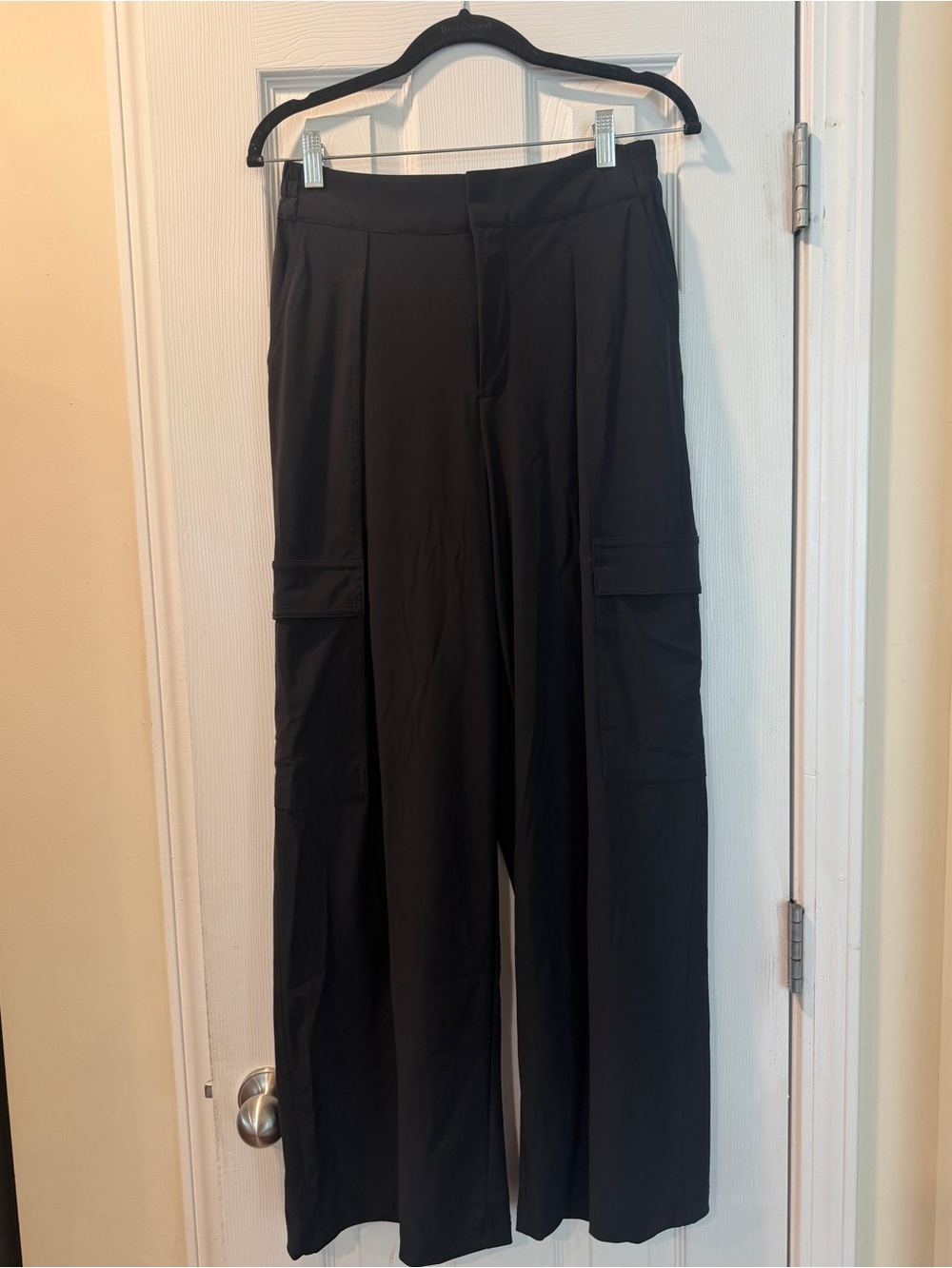 Athleta Black Wide-Leg Cargo Pants